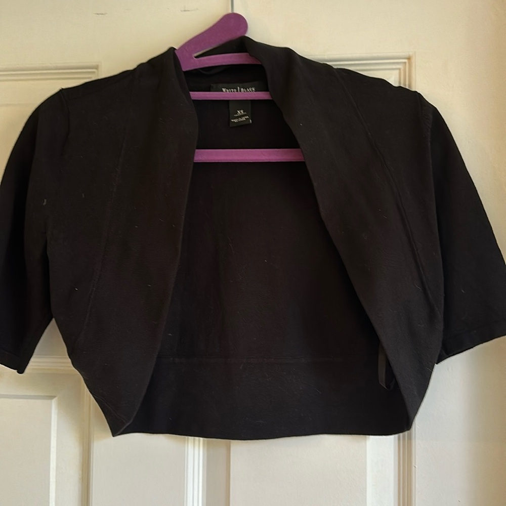 White House/Black House Market black shawl short sleeve